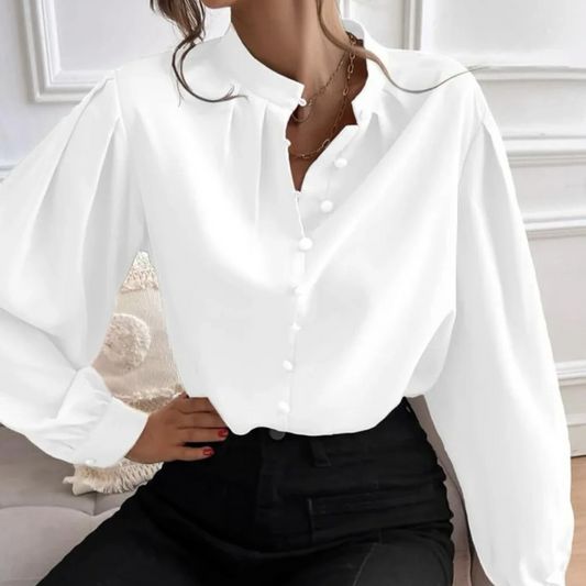 Emma | Blouse féminine élégante et fleurie à col rabattu, de couleur blanche