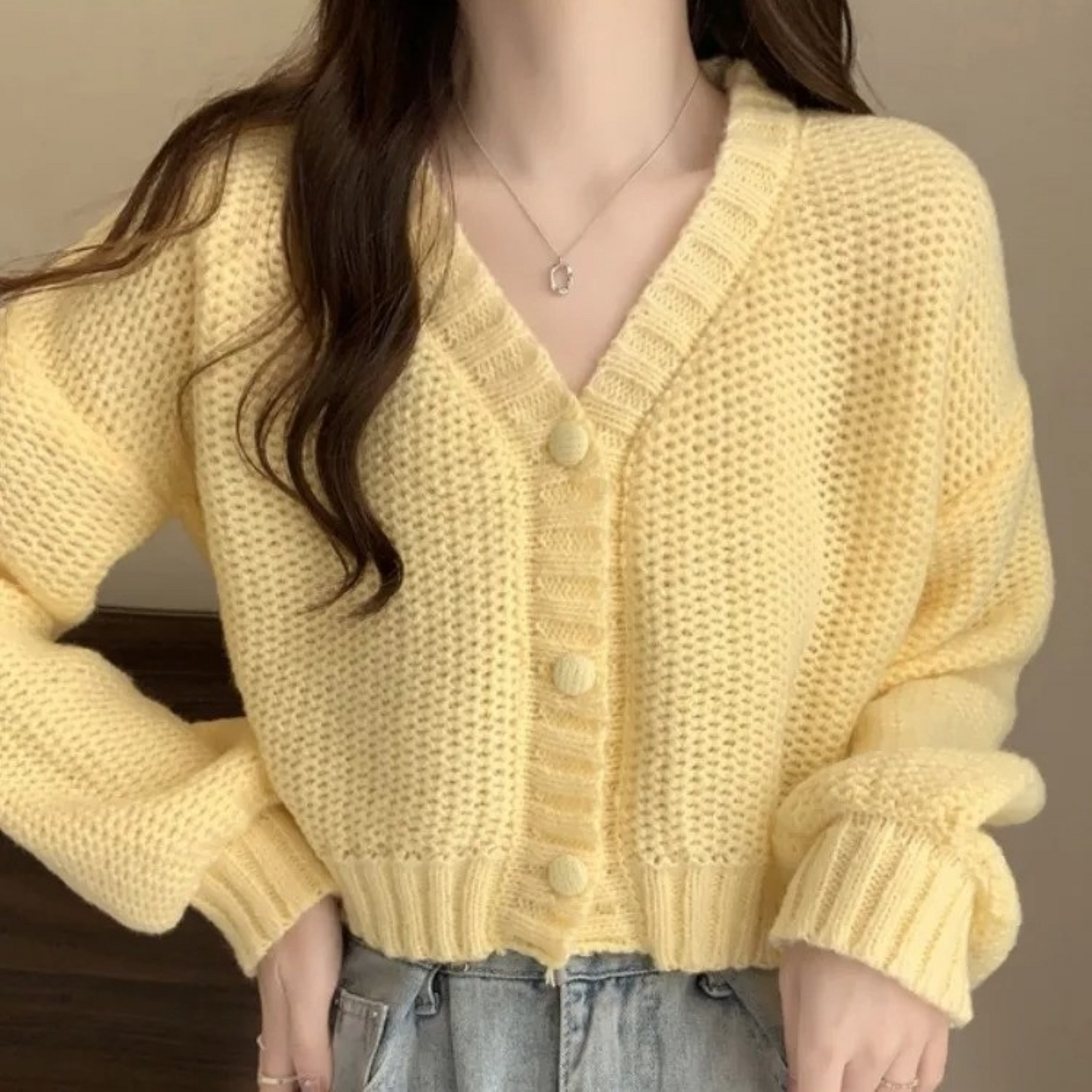 Qandara Cardigan | Cardigan décontracté à col en V