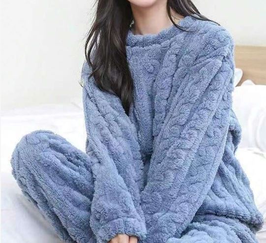 Ensemble pyjama en polaire pour femme