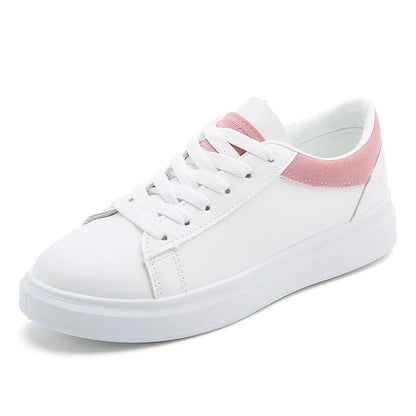 Des baskets blanches modernes et tendance