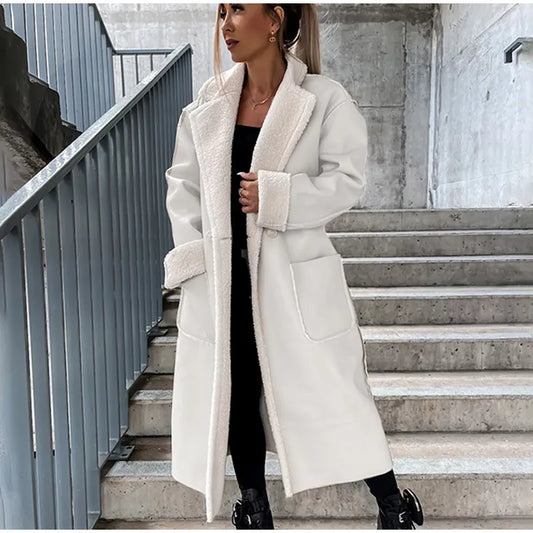 Veste longue en cuir avec fourrure