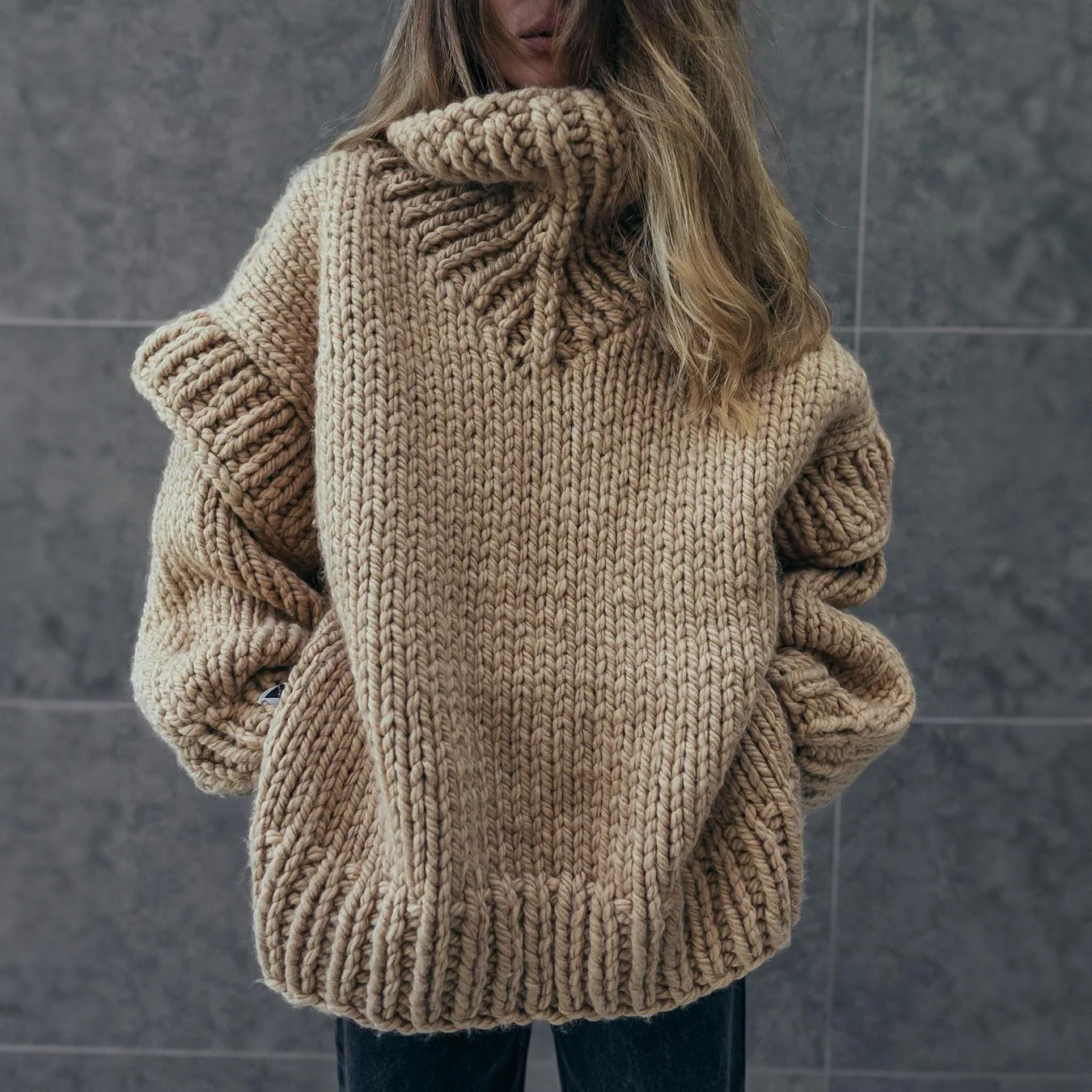 Verna Sweater | Pull à col roulé surdimensionné