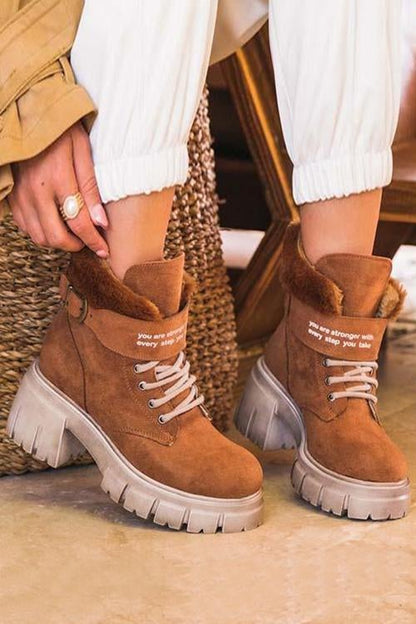 Bottes de combat tendance et confortables