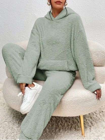 Ensemble pull à capuche et pantalon de jogging confortables, douillets et stylés en forme d'ourson pour femmes