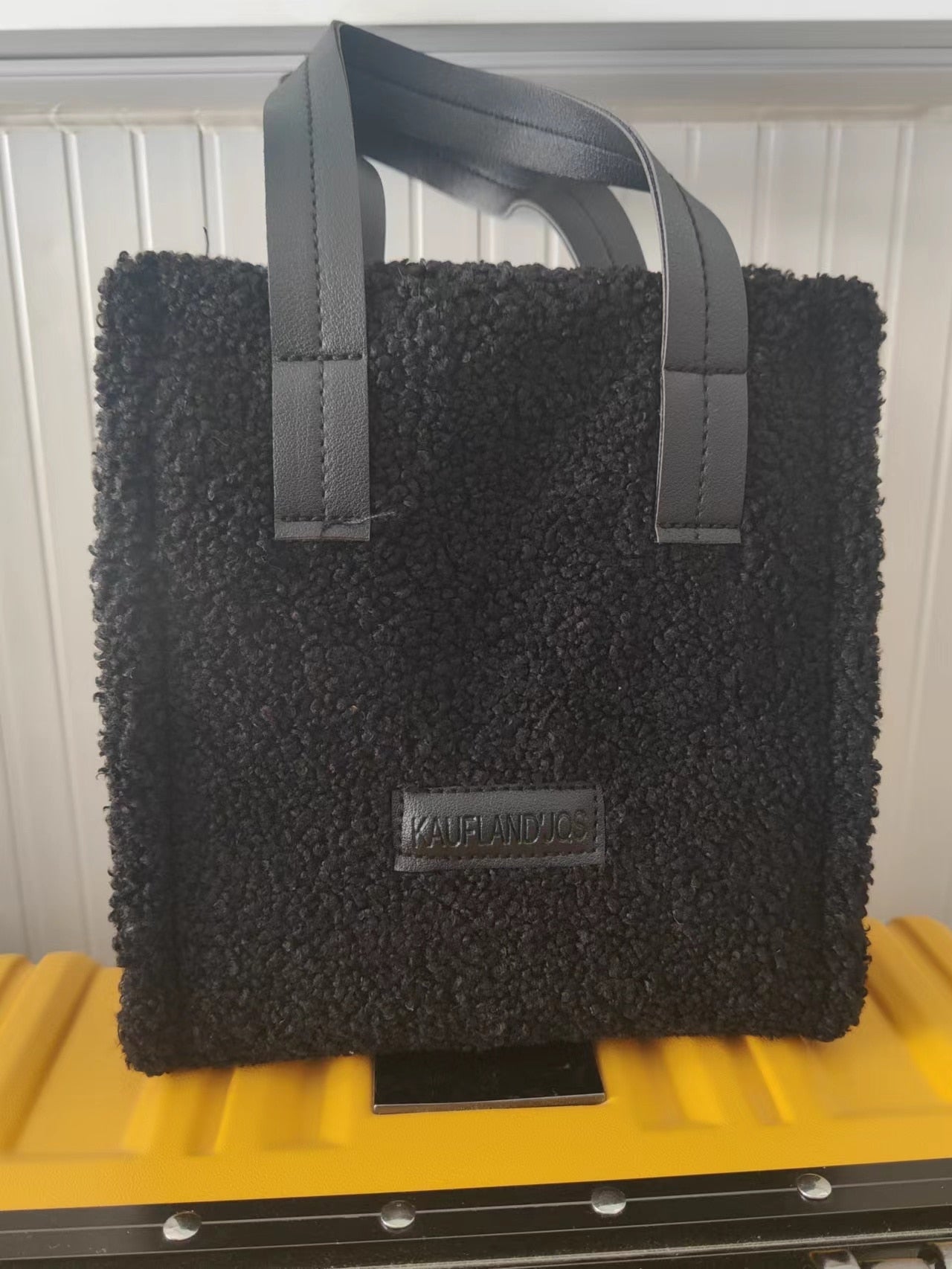 Sac à bandoulière Teddy | Parfait pour accompagner votre manteau Teddy