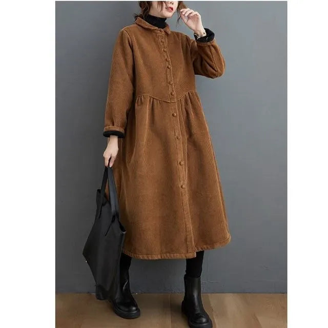 Qayla Coat | Manteau long en velours côtelé avec boutons