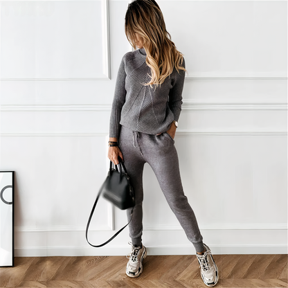 Ensemble pull à col roulé rayé et pantalon élastique - Yvette