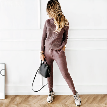 Ensemble pull à col roulé rayé et pantalon élastique - Yvette