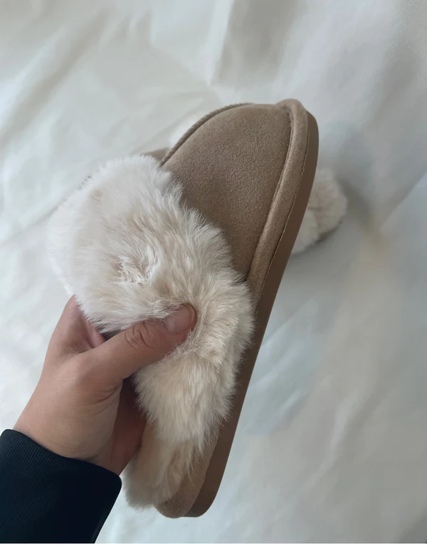 Waiola - Chaussons pelucheux classiques pour femmes