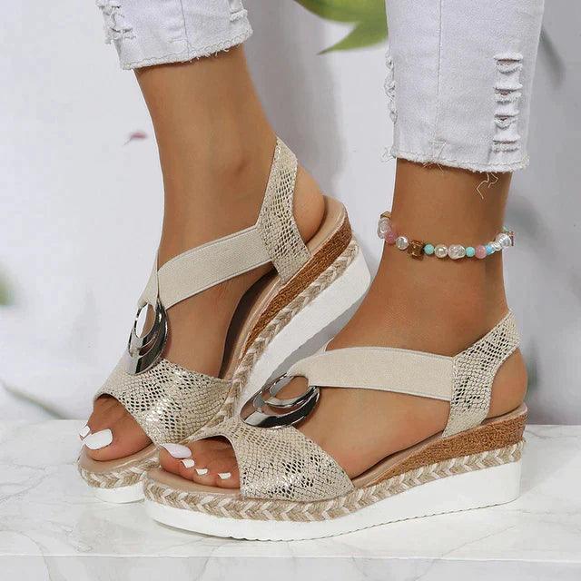 Lanette Sandals | Orthopaedic Wedge Heels with Elastic Straps and Metal Accent (Sandales orthopédiques à talons compensés avec sangles élastiques et accents métalliques)