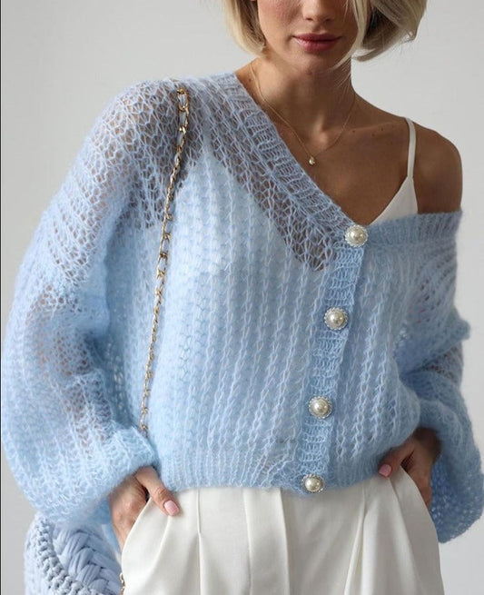 Delphine - Cardigan bleu clair avec boutons en perles