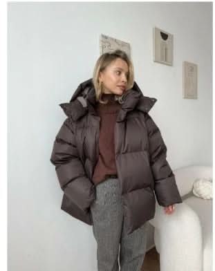 Veste courte tendance avec capuche pour femmes