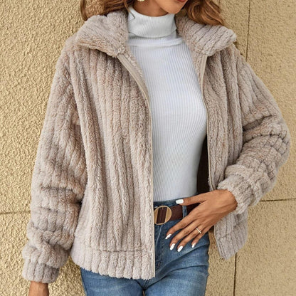 Cardigan en peluche pour femme